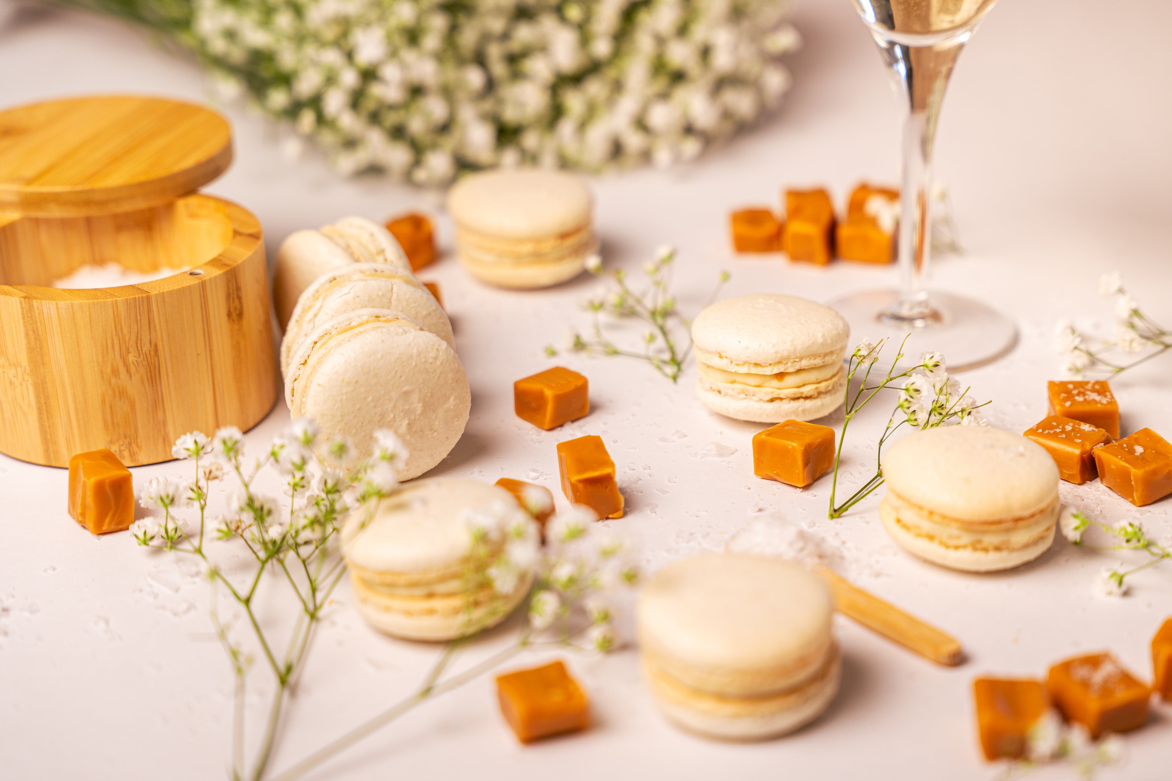 Macarons: 6 pack
