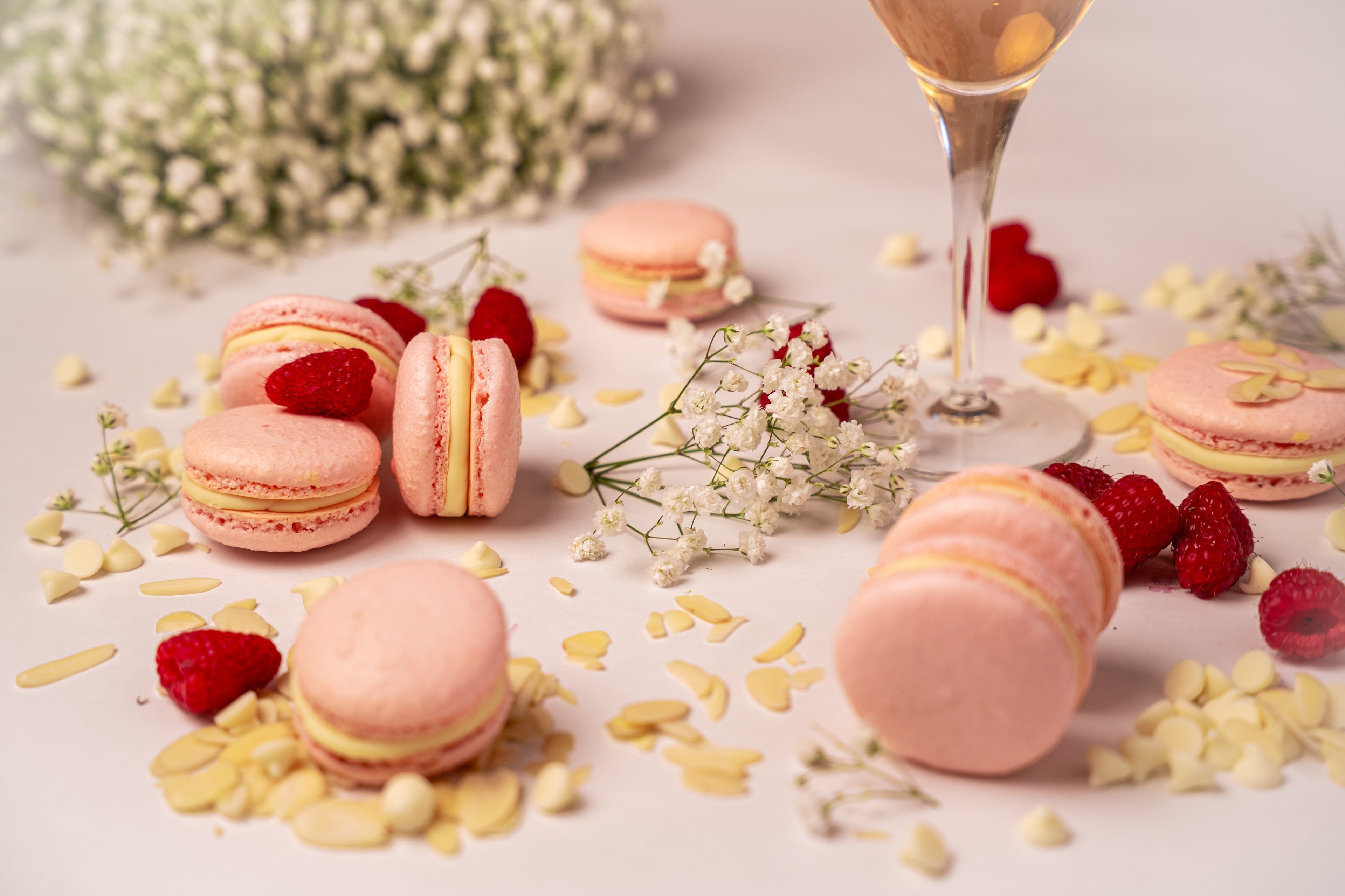 Macarons: 6 pack